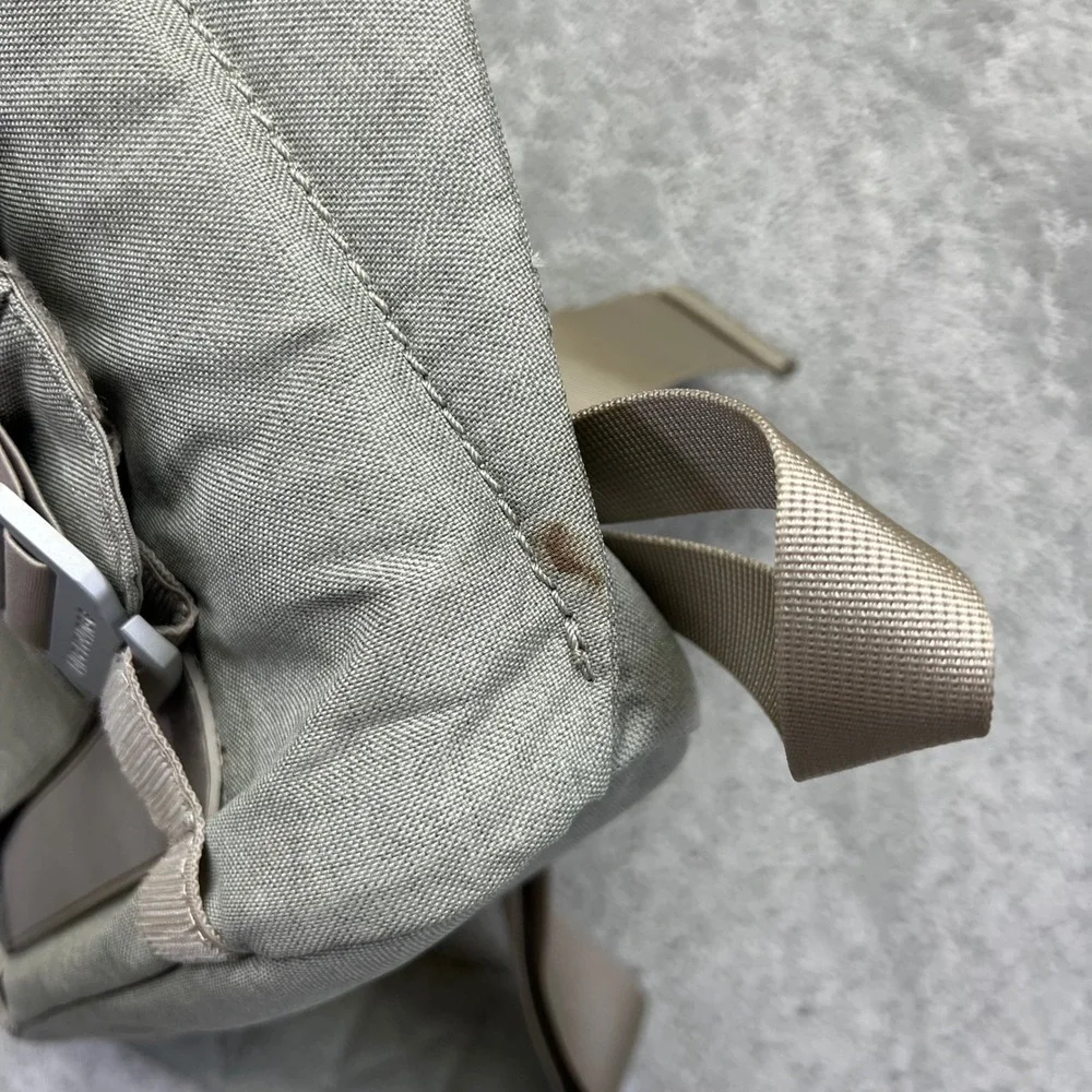Bluelounge Messenger Bag Grey‎ Recycled PET Fabric Laptop Commuter Bag School